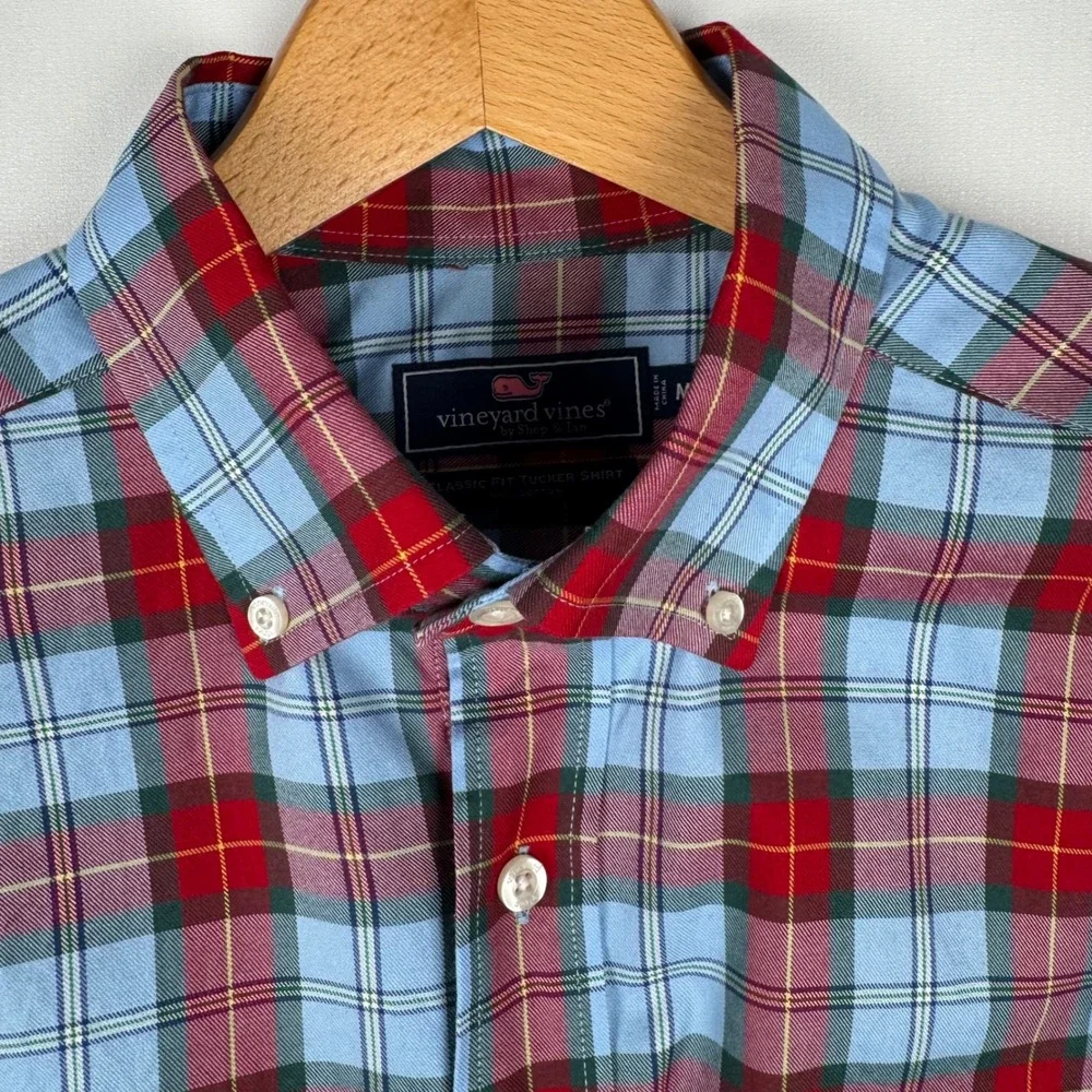 Vineyard Vines Classic Fit Tucker Shirt Mens Medium Blue Red Plaid Cotton